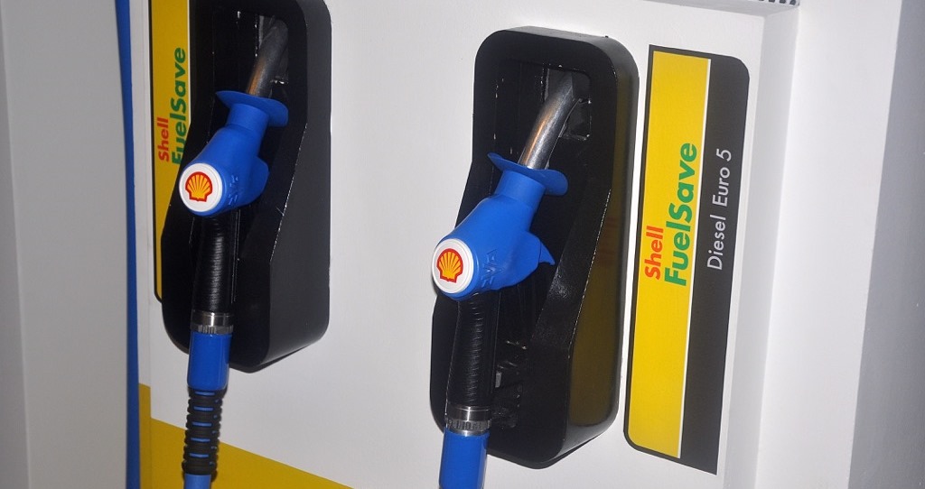 Shell do ndaloje funksionimin e pikave te karburantit ne Rusi